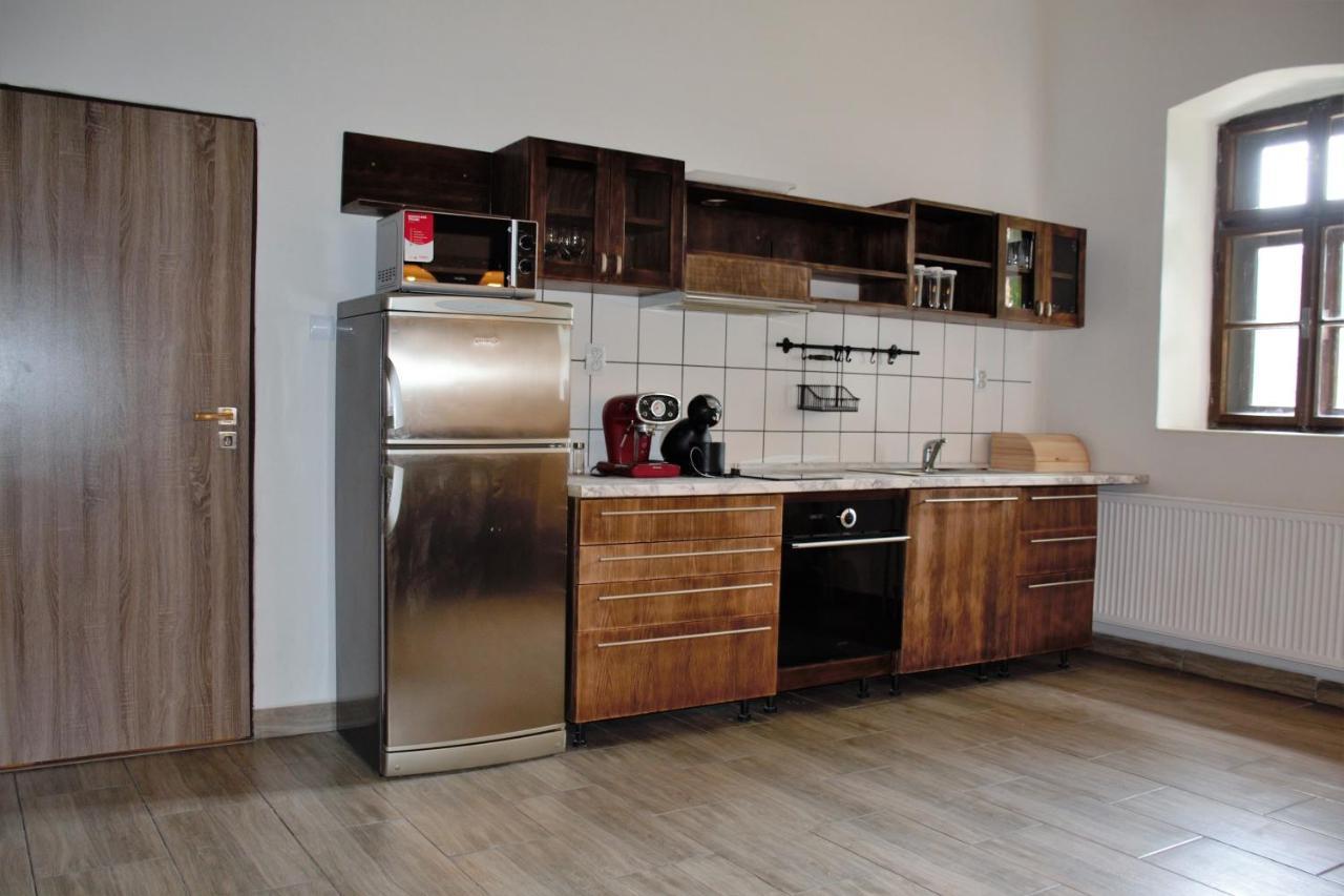 Apartamento Na koňské farmě Malecov Exterior foto